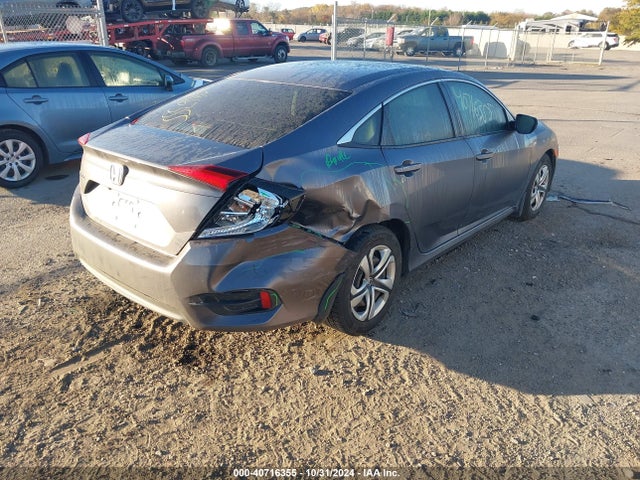 Продаж на аукціоні авто 2018 Honda Civic Lx, vin: 19XFC2F5XJE043821, номер лоту: 40716355