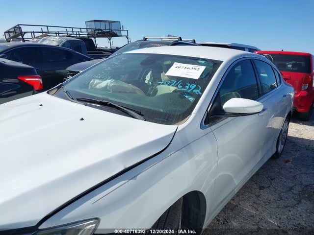 Chrysler 200 Limited 2016 1C3CCCAB5GN187713 Image 13
