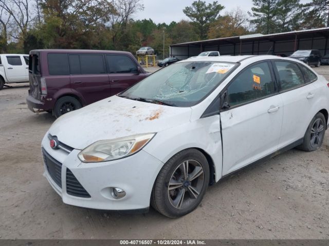 1FADP3F2XEL345071 Ford FOCUS SE