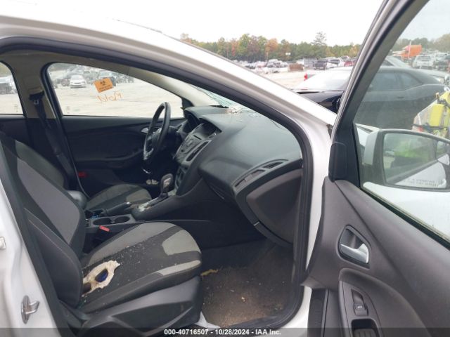 1FADP3F2XEL345071 Ford FOCUS SE
