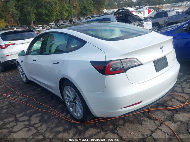 2021 TESLA MODEL 3 5YJ3E1EB6MF061231 Photo 2