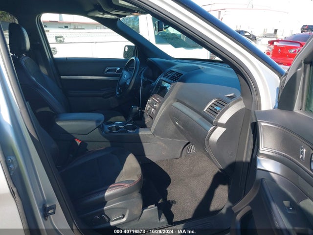 Ford EXPLORER XLT 2018 1FM5K7D89JGC93894 Image 5