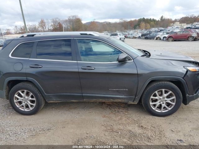 1C4PJMCB9EW183502 Jeep Cherokee Latitude