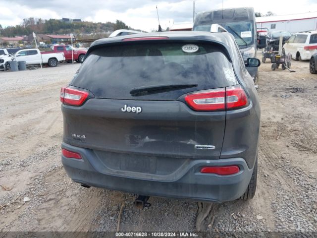 1C4PJMCB9EW183502 Jeep Cherokee Latitude