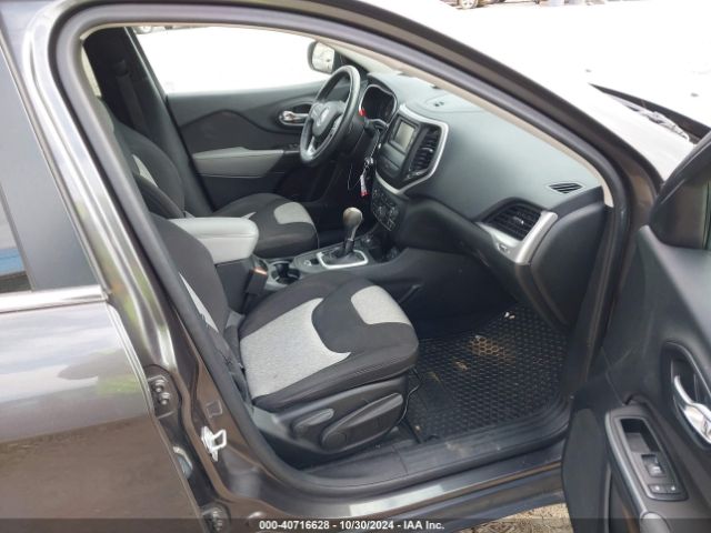 1C4PJMCB9EW183502 Jeep Cherokee Latitude