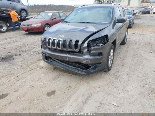 1C4PJMCB9EW183502 Jeep Cherokee Latitude