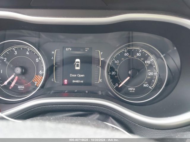 1C4PJMCB9EW183502 Jeep Cherokee Latitude