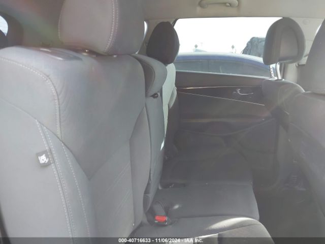 5XYPG4A59GG109802 KIA Sorento 3.3l Lx