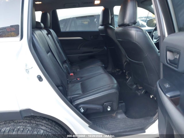 5TDZARFHXFS014192 Toyota Highlander Le