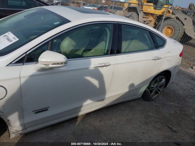 3FA6P0SU5GR164043 Ford Fusion Energi Titanium