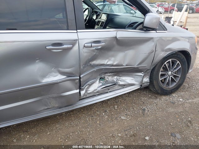 Dodge Grand Caravan Sxt 2017 2C4RDGCG3HR685707 Image 6