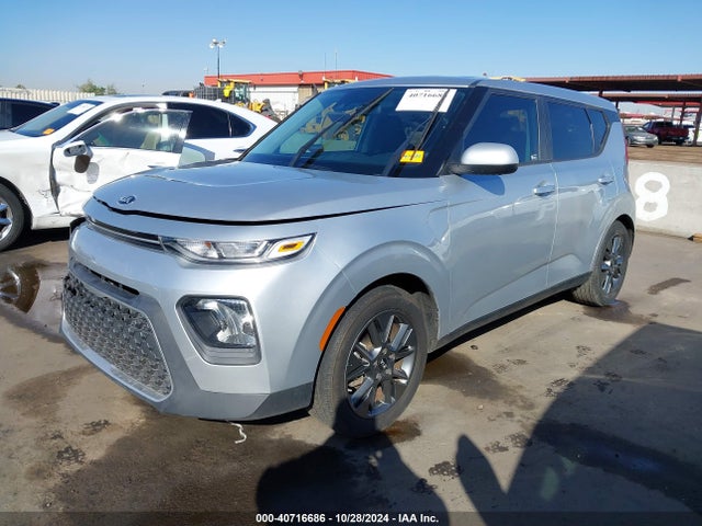 KIA SOUL S 2021 KNDJ23AU6M7795974 Image 2