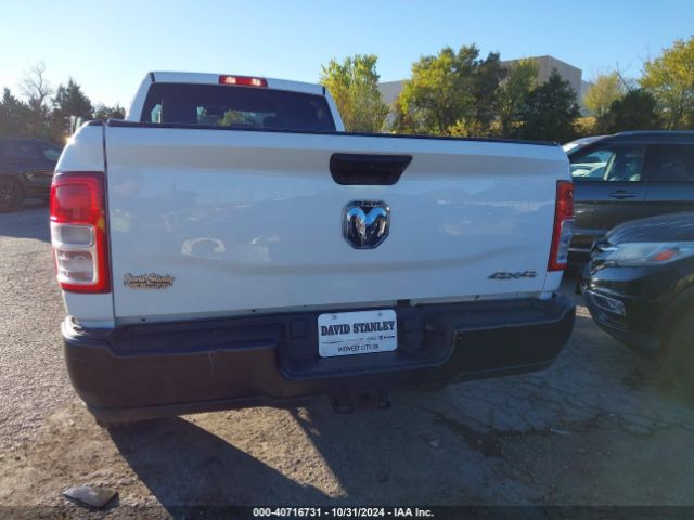 3C6UR5HJ4NG155081 RAM 2500 Tradesman  4x4 8' Box
