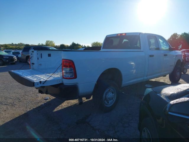 3C6UR5HJ4NG155081 RAM 2500 Tradesman  4x4 8' Box