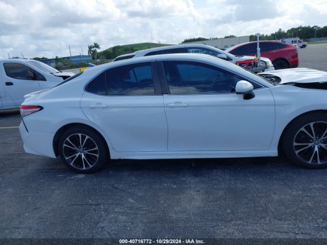 4T1B11HK1JU548614 Toyota CAMRY SE