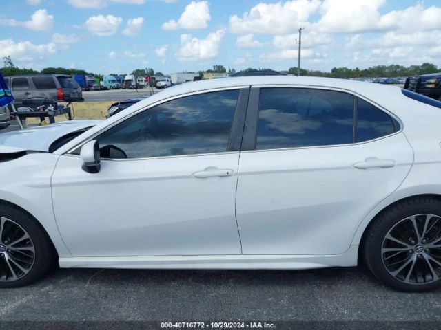 4T1B11HK1JU548614 Toyota CAMRY SE