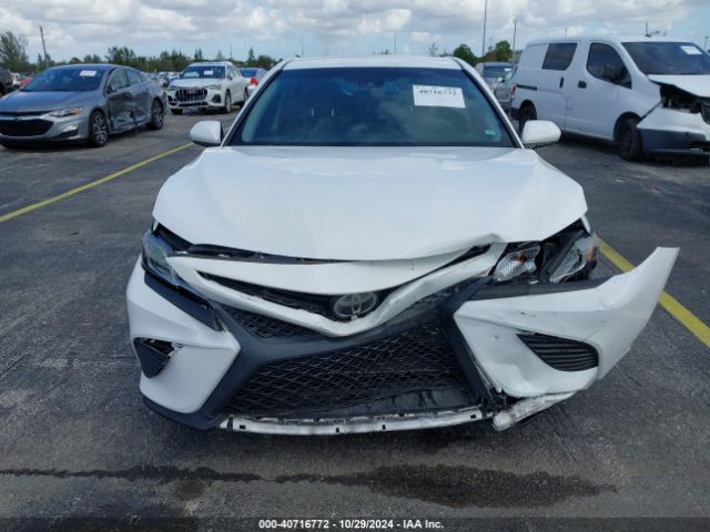 4T1B11HK1JU548614 Toyota CAMRY SE