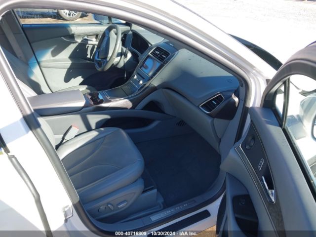 2LMPJ8L98KBL21063 Lincoln Nautilus Reserve