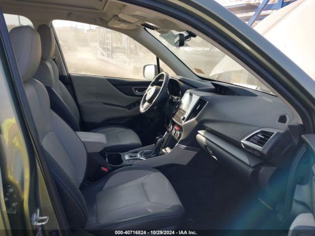 JF2SKAUC8KH494255 Subaru Forester Limited