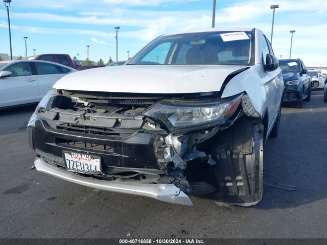 JA4AZ2A3XHZ063493 Mitsubishi Outlander Es
