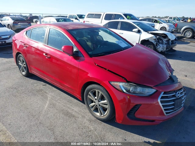 2018 5NPD84LF6JH245214 main image