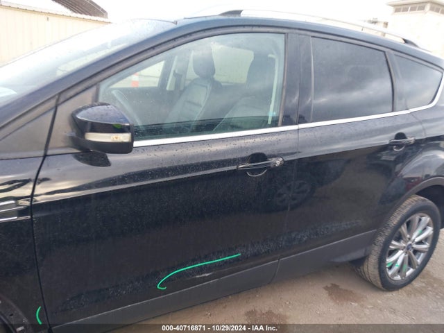 Ford Escape Titanium 2018 1FMCU9J91JUD28231 Image 15