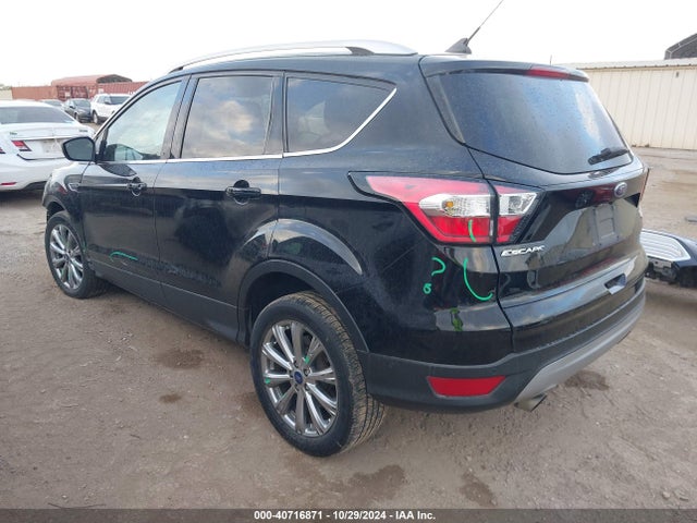 Ford Escape Titanium 2018 1FMCU9J91JUD28231 Image 3