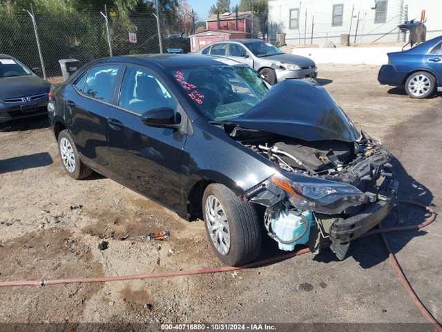 Toyota COROLLA LE 2017 5YFBURHE4HP727905 Image 1