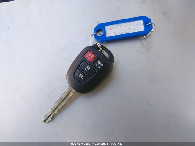Toyota COROLLA LE 2017 5YFBURHE4HP727905 Image 11