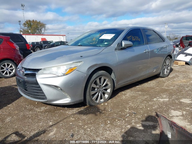 Toyota CAMRY XLE 2015 4T1BF1FK7FU944266 Image 2