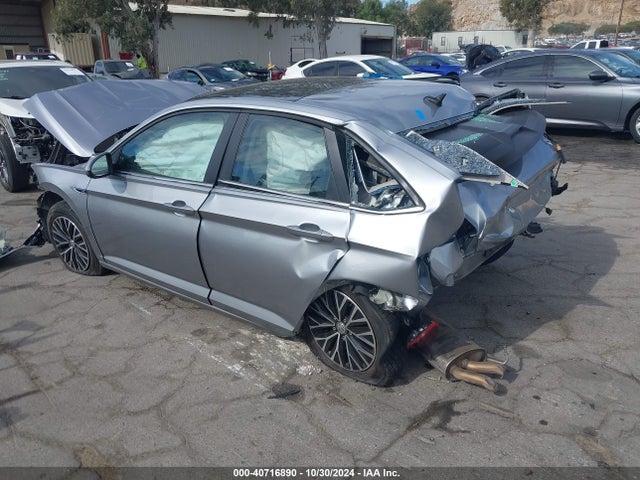 3VWE57BUXKM233767 Volkswagen Jetta 1.4t Sel