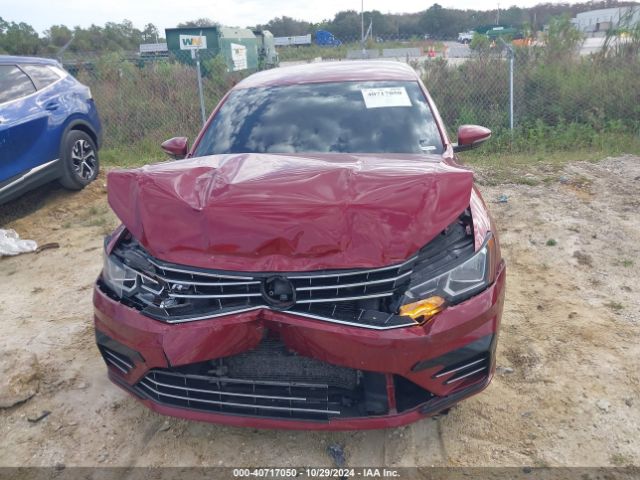 1VWDT7A3XHC065908 Volkswagen Passat 1.8t R-line