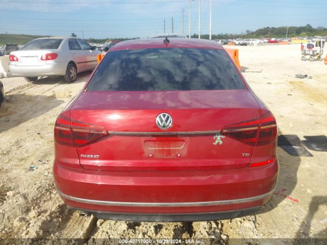 1VWDT7A3XHC065908 Volkswagen Passat 1.8t R-line