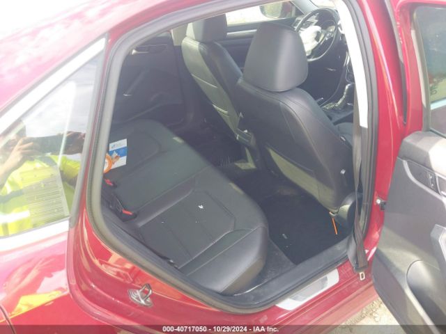 1VWDT7A3XHC065908 Volkswagen Passat 1.8t R-line
