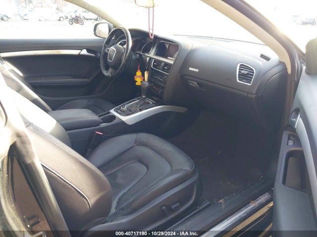 2010 AUDI A5 WAULFAFR6AA072336 Photo 4
