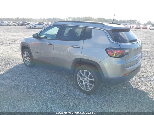 Jeep Compass Latitude Lux 4x4 2022 3C4NJDFB9NT221304 Image 3