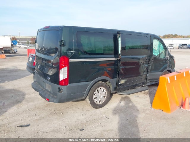 1FMZK1YM4JKA28819 Ford Transit-150 Xlt