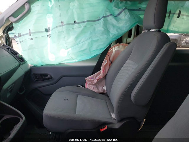 1FMZK1YM4JKA28819 Ford Transit-150 Xlt