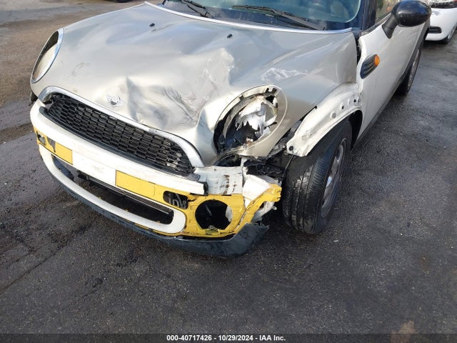 2009 MINI COOPER WMWMF33529TW77665 Photo 5