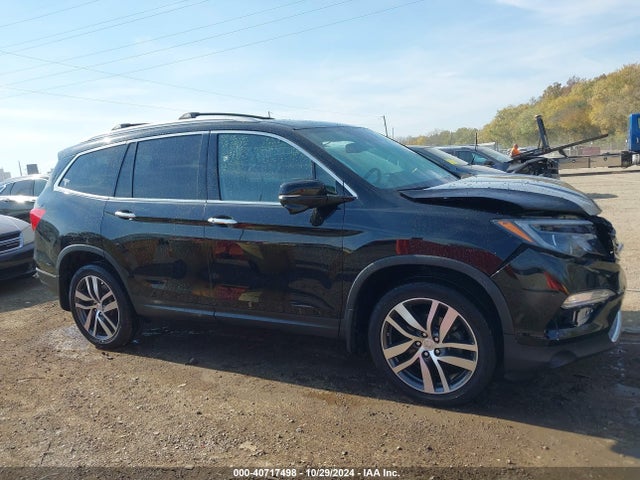 Honda Pilot Touring 2017 5FNYF6H90HB029681 Image 13