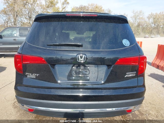 Honda Pilot Touring 2017 5FNYF6H90HB029681 Image 16