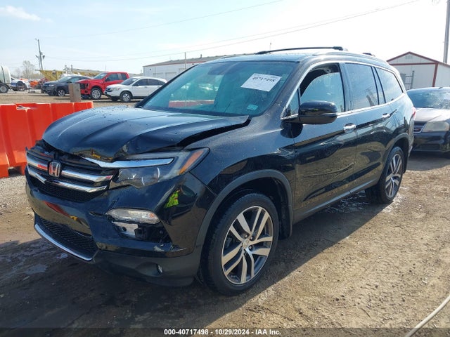 Honda Pilot Touring 2017 5FNYF6H90HB029681 Image 2