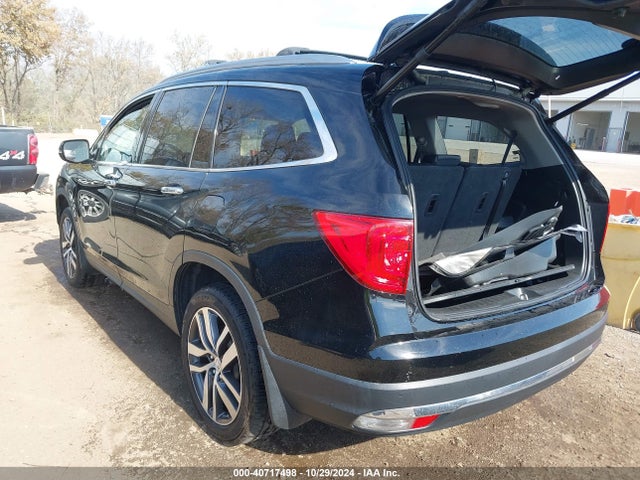 Honda Pilot Touring 2017 5FNYF6H90HB029681 Image 3