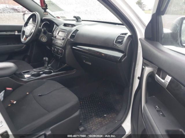 5XYKTCA67EG470080 KIA SORENTO LX