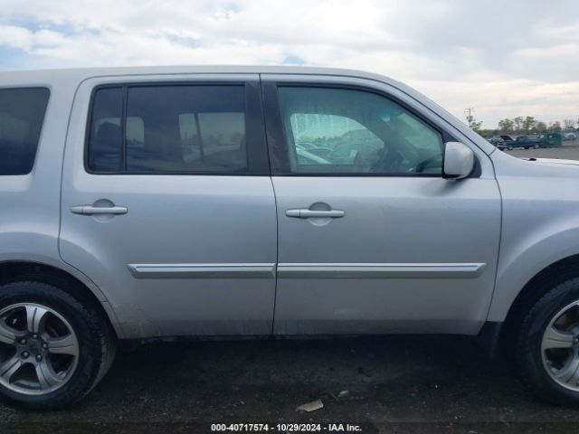 5FNYF4H33FB077141 Honda PILOT SE