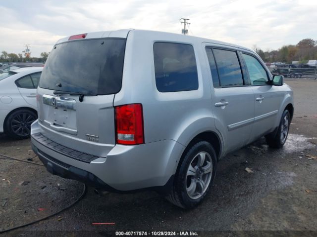 5FNYF4H33FB077141 Honda PILOT SE