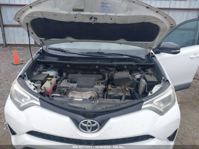 2T3NFREV9GW298096 Toyota RAV4 SE