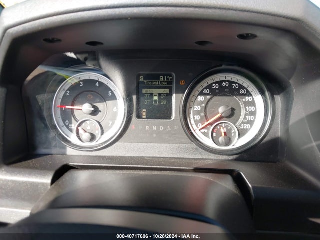 1C6RR7GT3ES186318 RAM 1500 Slt