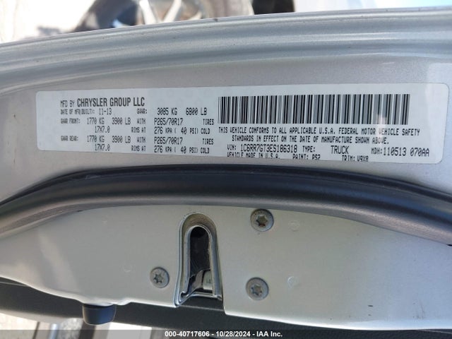 1C6RR7GT3ES186318 RAM 1500 Slt