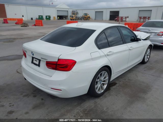 WBA8A9C51HK620347 BMW 320i